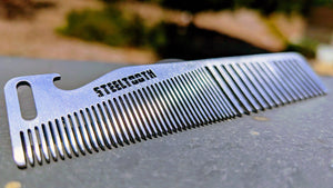 The retro apex comb has wide spacing on one end and fine spacing on the other. This makes it a versatile steel comb that can deal with precise or loose styles.